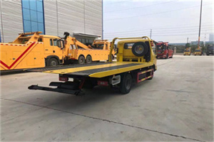 雅安非事故拖车